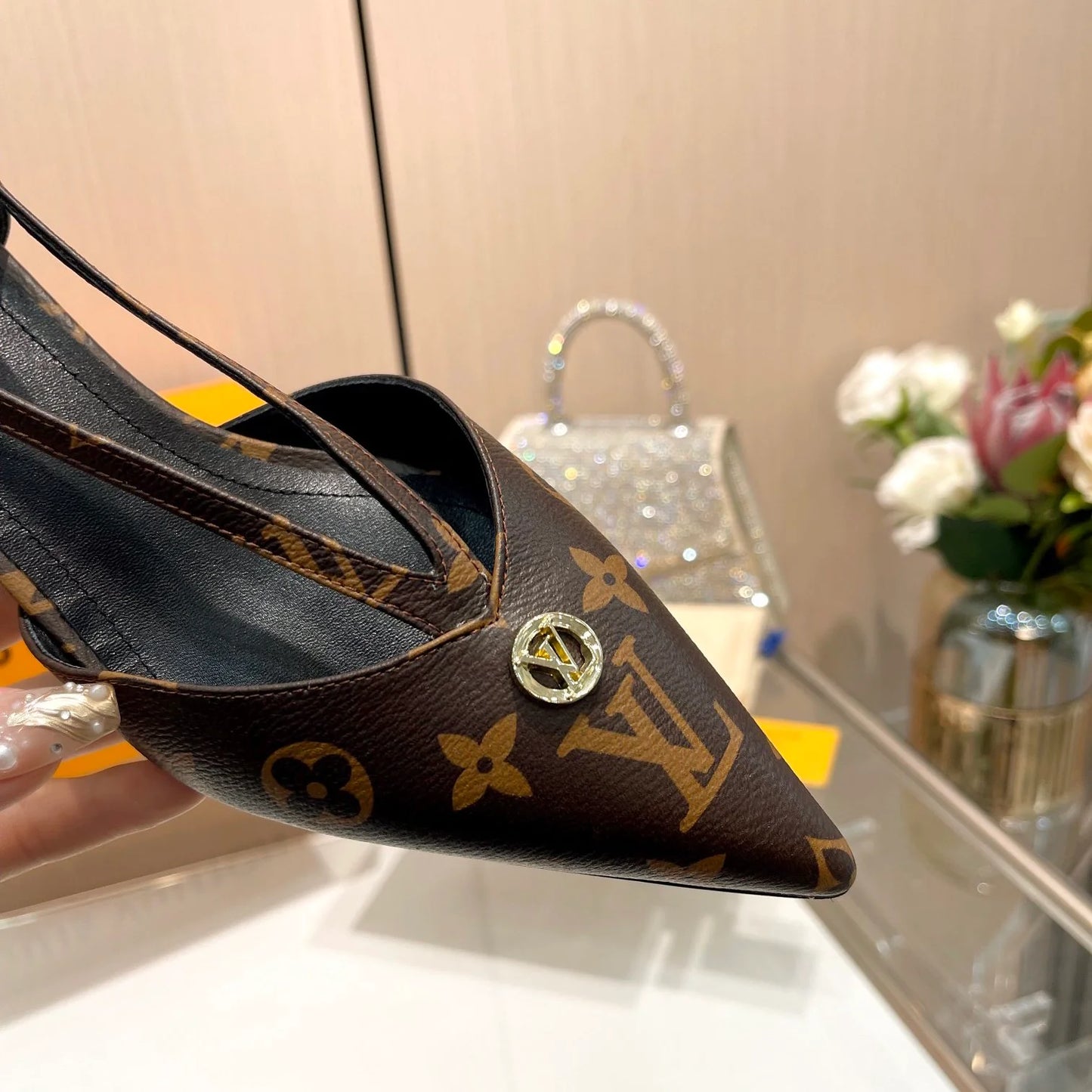 24 new style V strap high heels sandals 1824021901