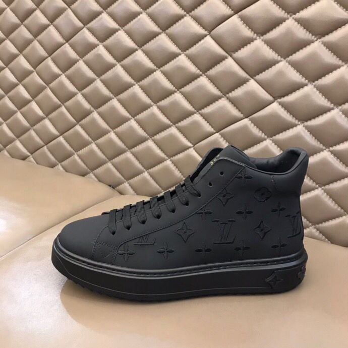 High-Top Monogram Luxembourg Sneaker V27