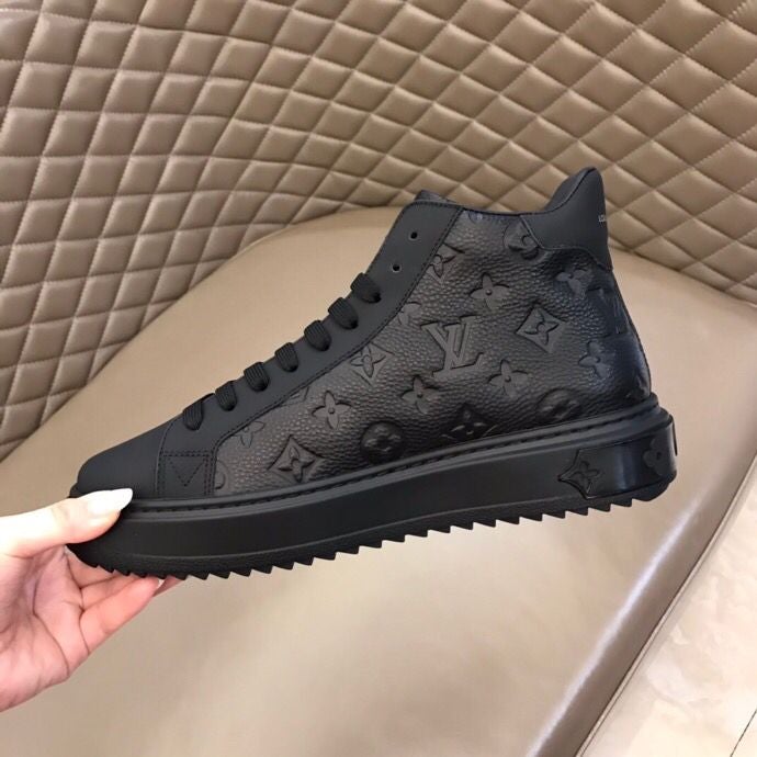 High-Top Monogram Luxembourg Sneaker V29