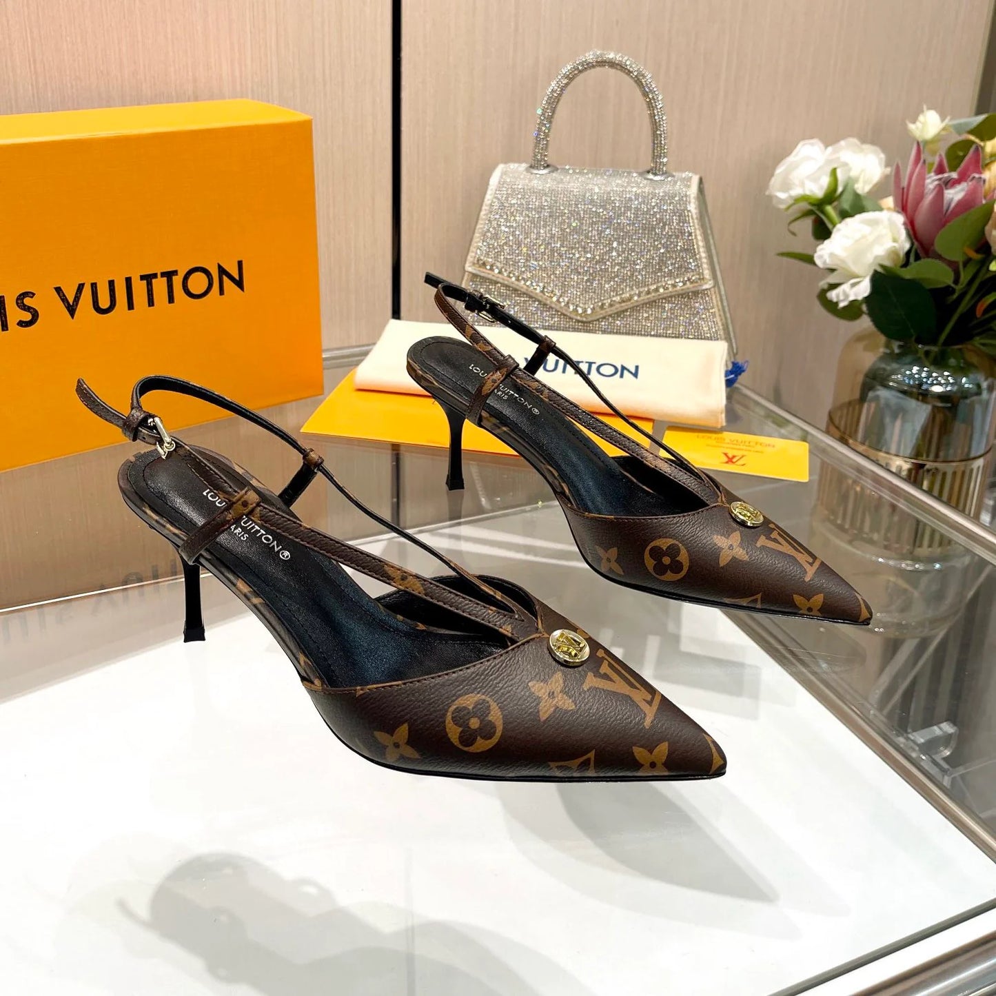 24 new style V strap high heels sandals 1824021901