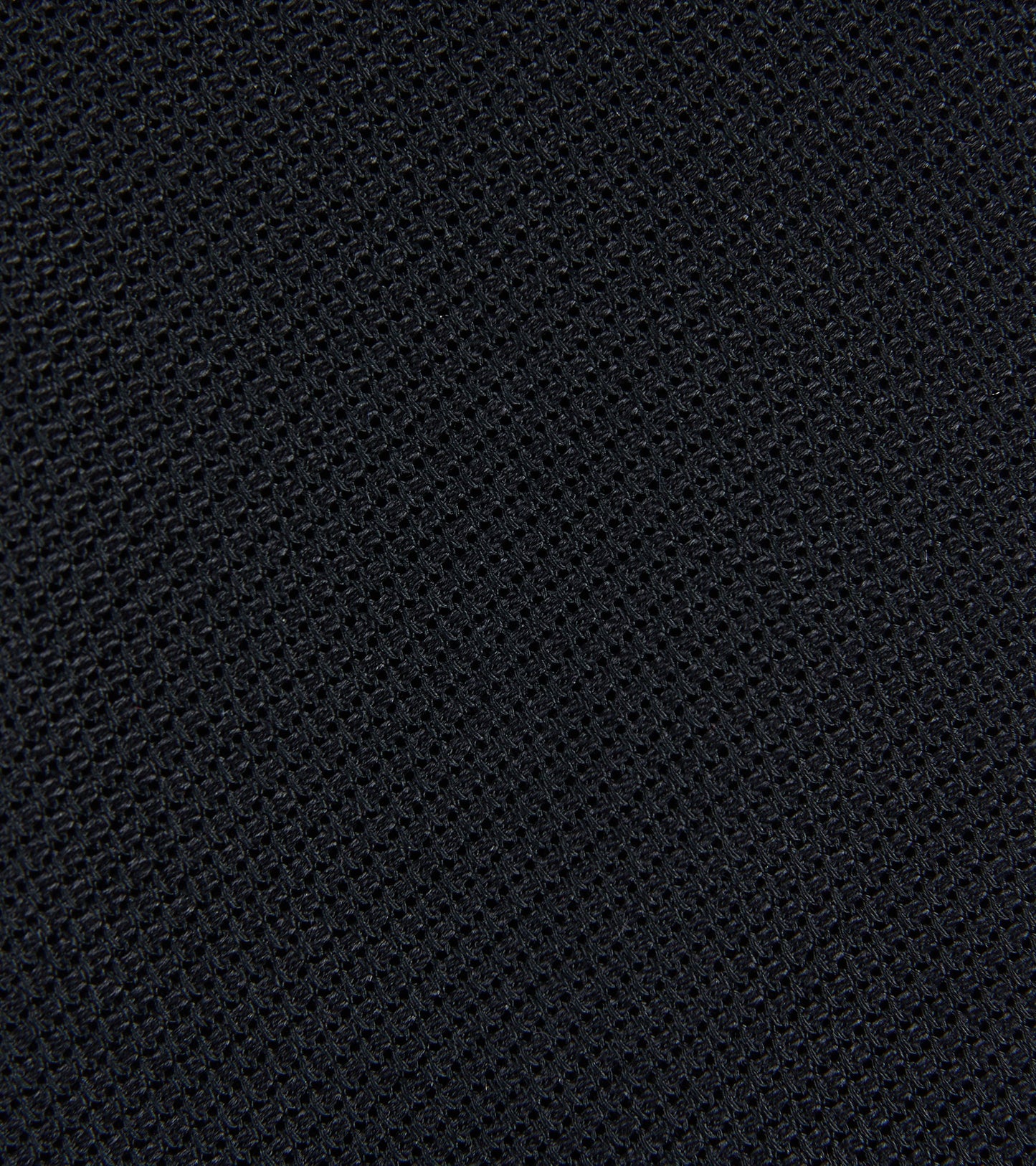 Bigi Fine Silk Grenadine Tie: Black