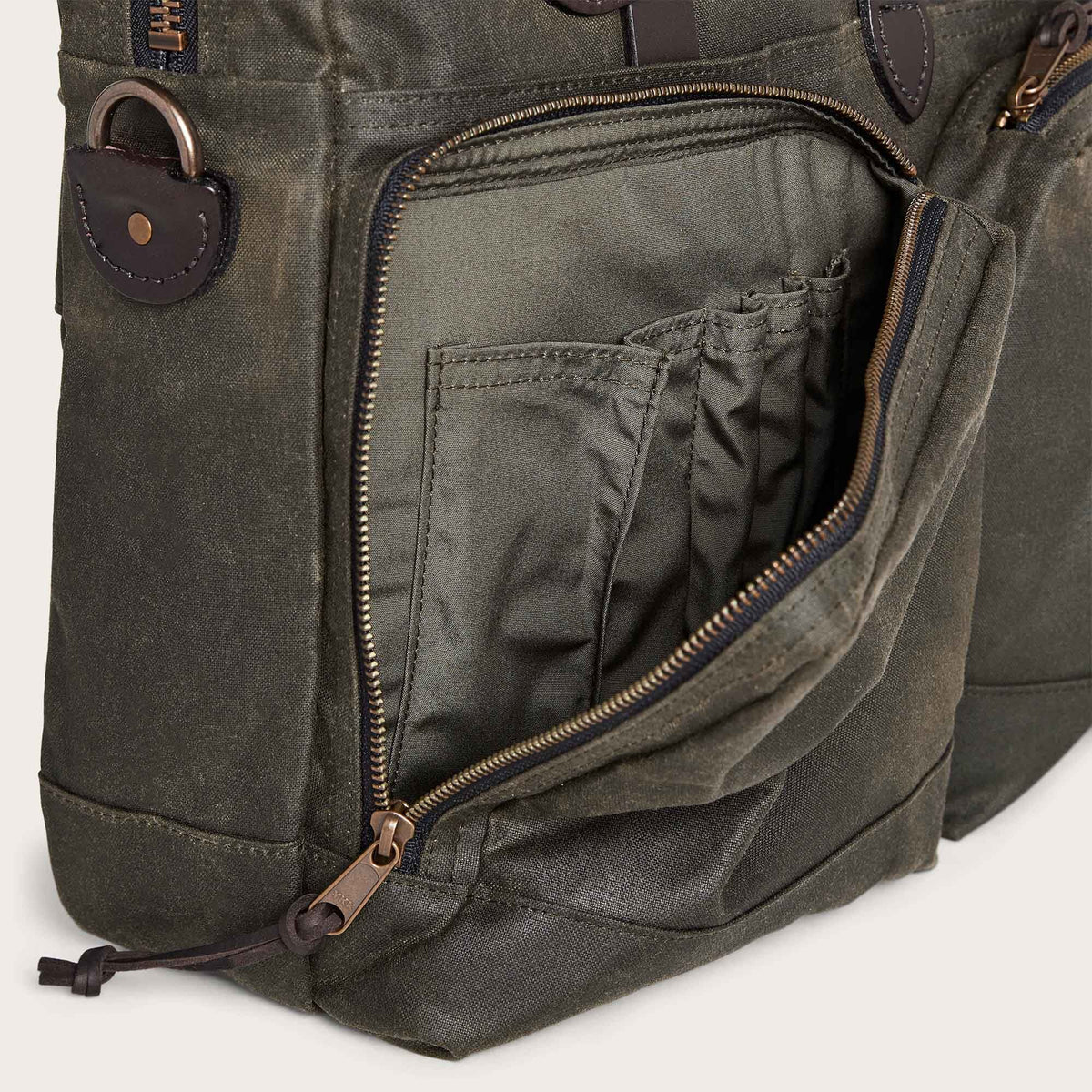 Filson 24hr Tincloth Briefcase: Otter Green