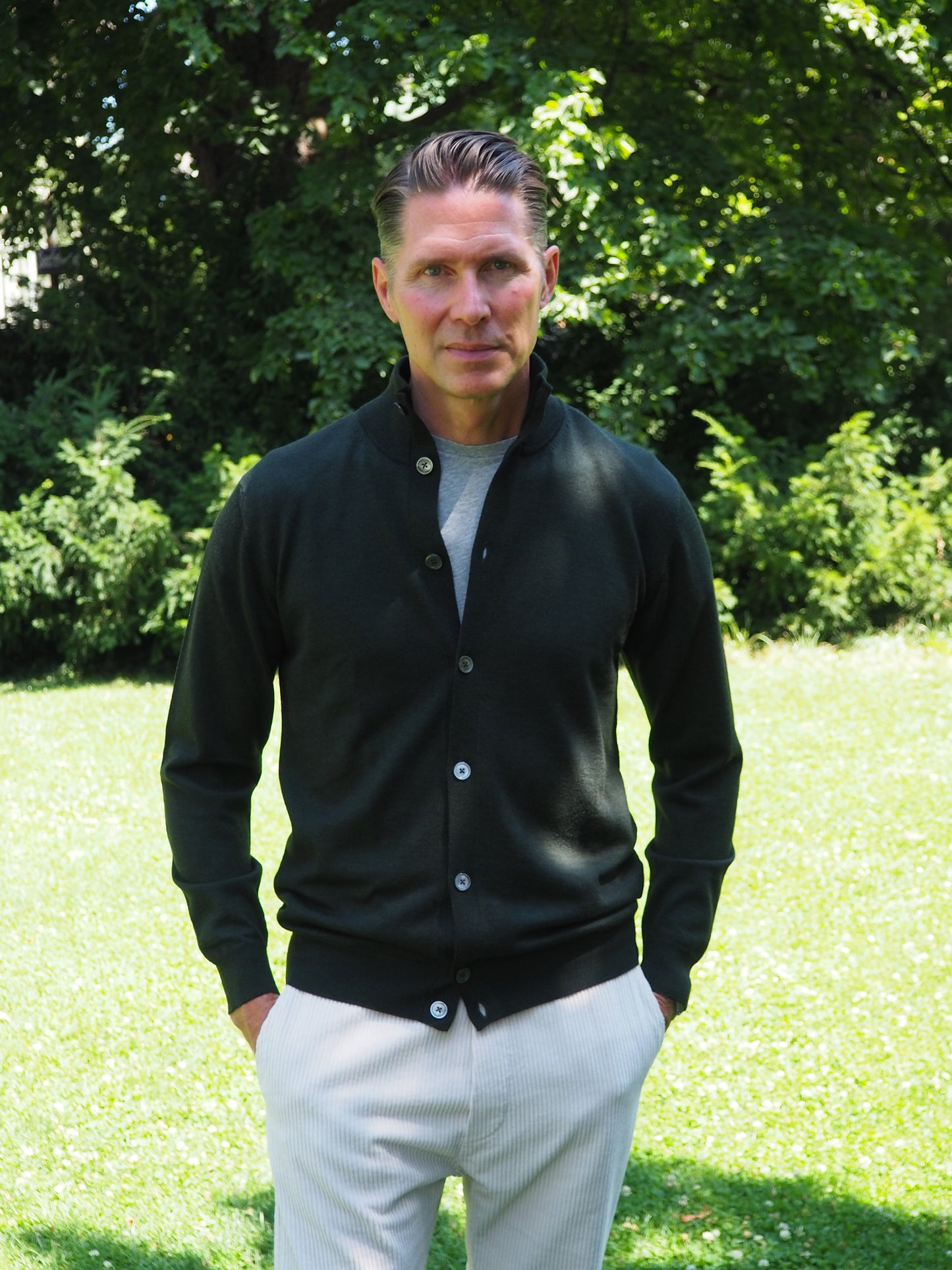 Trunk Stratton Merino Cardigan: Olive