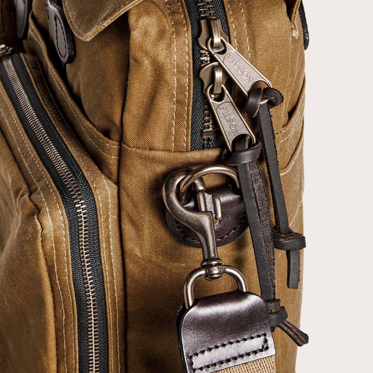 Filson 24hr Tincloth Briefcase: Tan